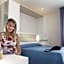 White Suite & Apartments