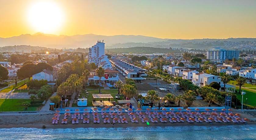 Sentinus Beach Hotel