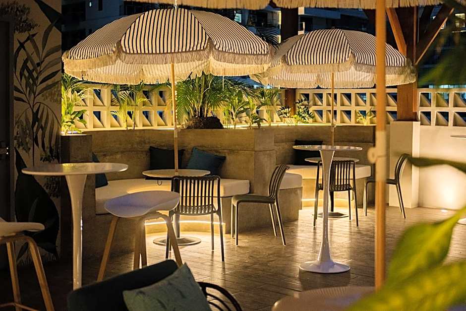 Nichols Airport Hotel