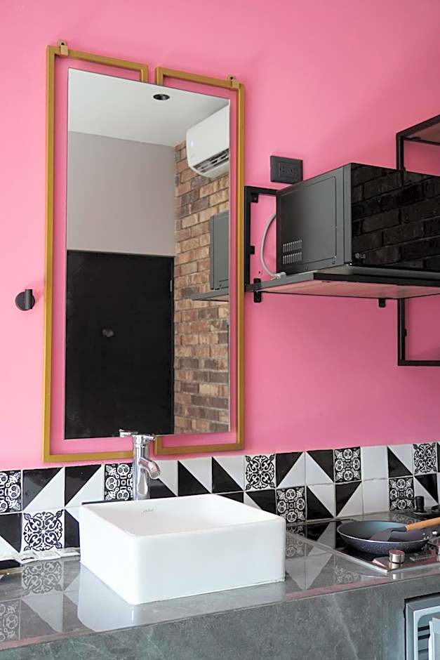 Estudios amueblados y equipados con cocineta en ubicación Céntrica MTY