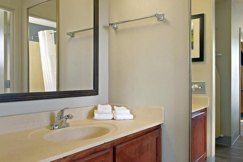 Extended Stay America Suites - Kansas City - Lenexa - 87th St.