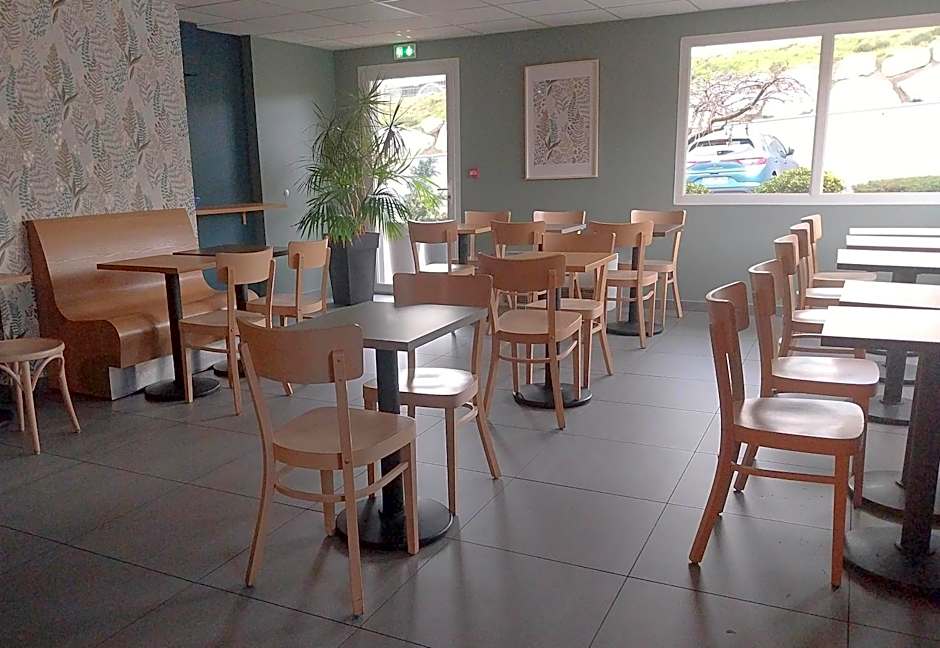 B&B HOTEL Saint-Etienne Monthieu