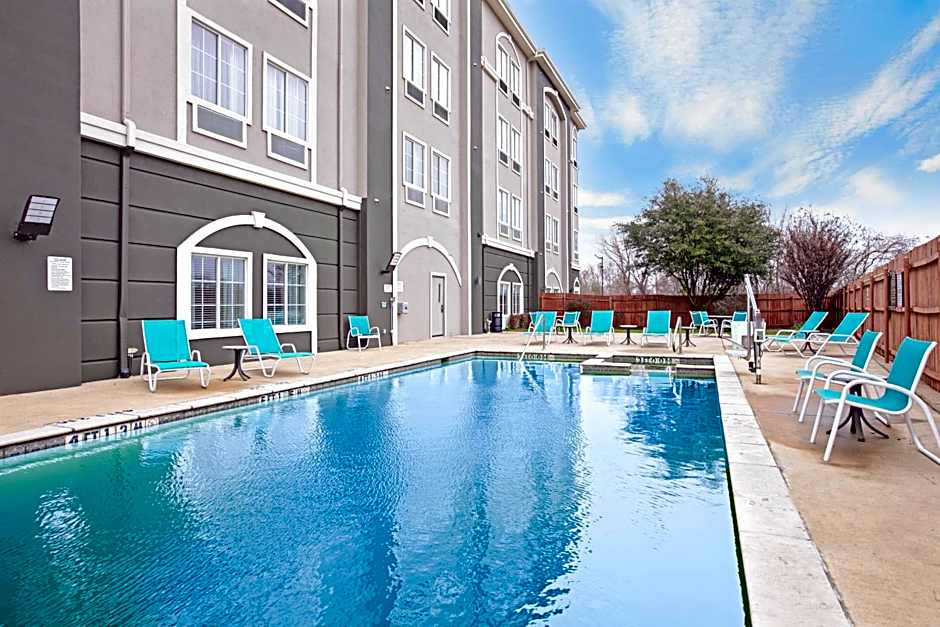 La Quinta Inn & Suites by Wyndham Paris