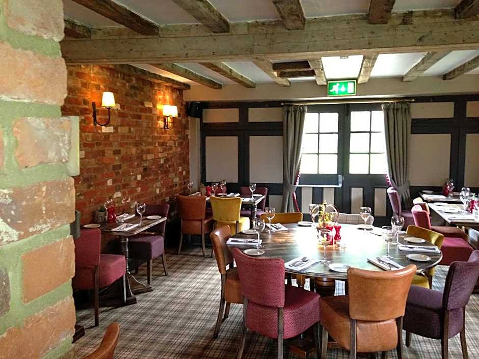 The Crown Pub, Dining & Rooms