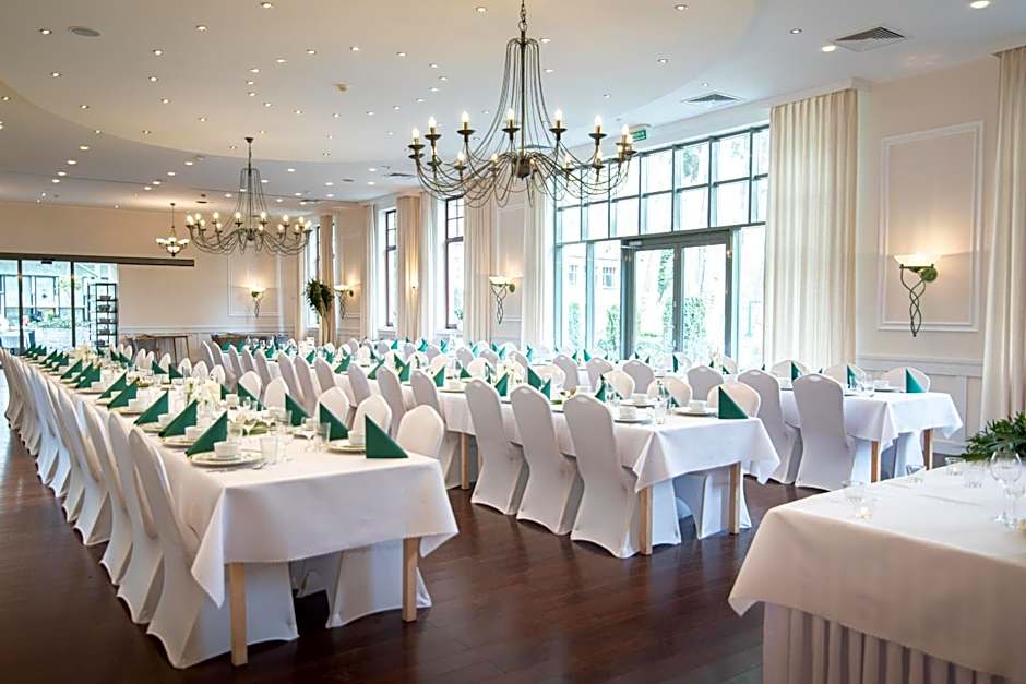 4 Pory Roku Resort Sauna & Spa