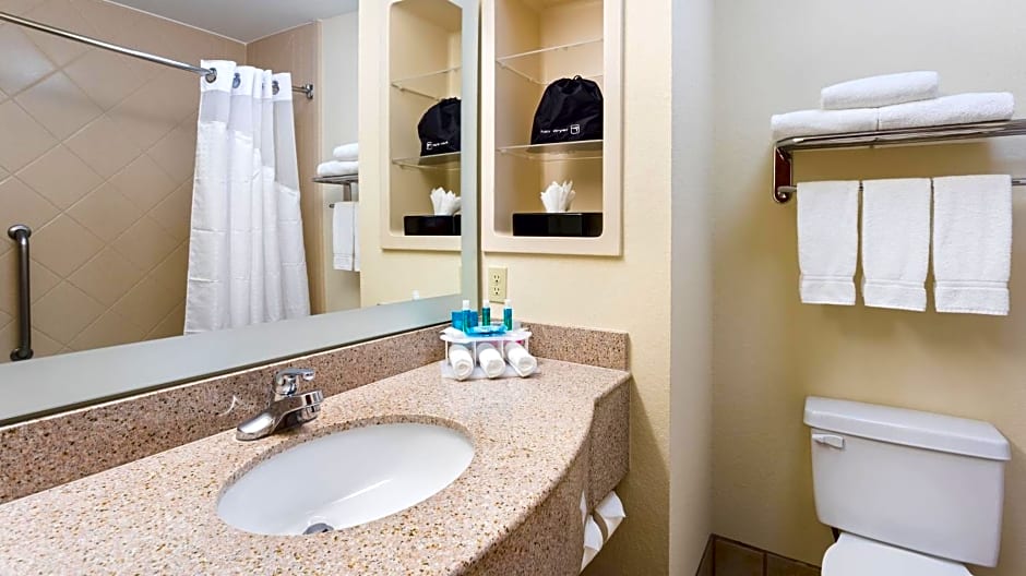 Holiday Inn Express Hotel & Suites Twentynine Palms