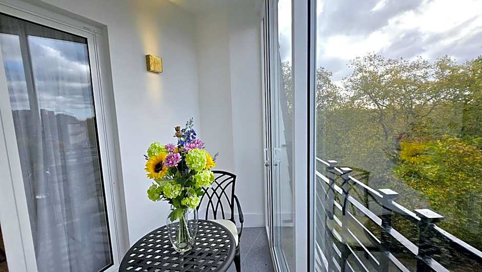 Fountain House Apartments - London