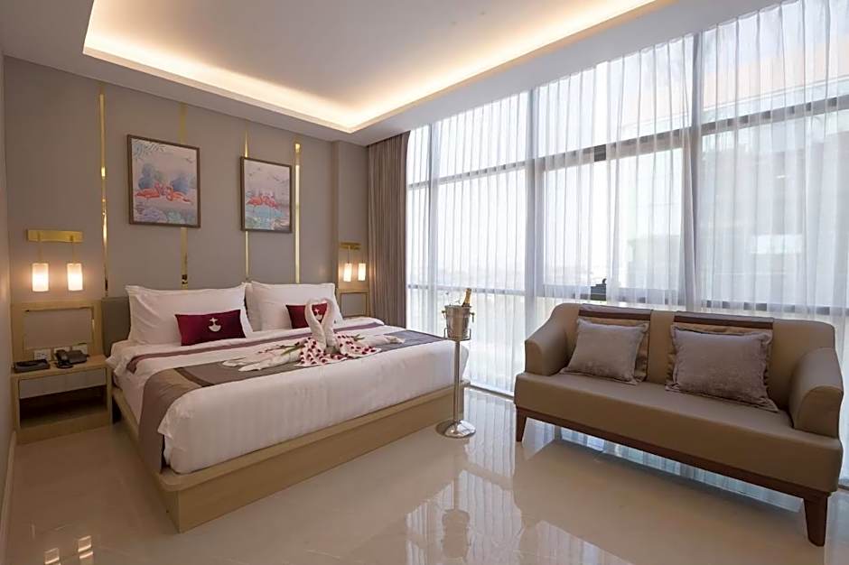 Elegant Airport Hotel