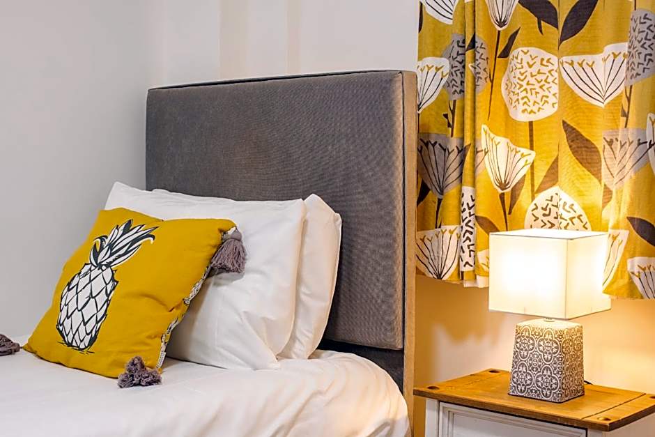 Royal Ashton Townhouse - Taunton