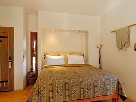 Superior King Room with Fireplace