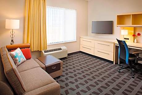 One-Bedroom King Suite