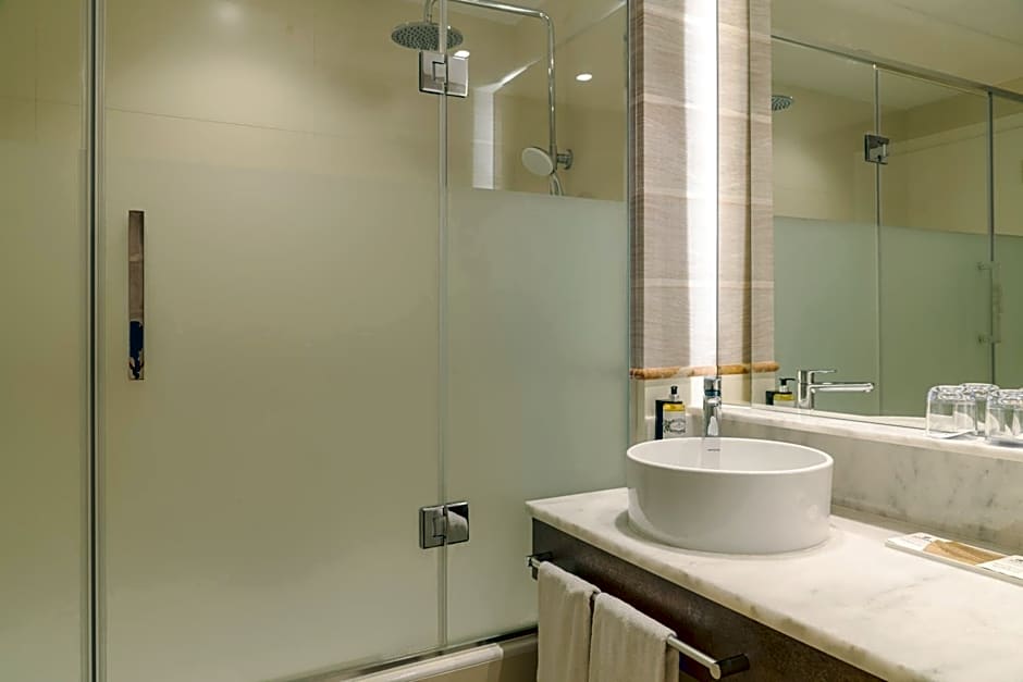 Pestana Delfim Beach & Golf Hotel