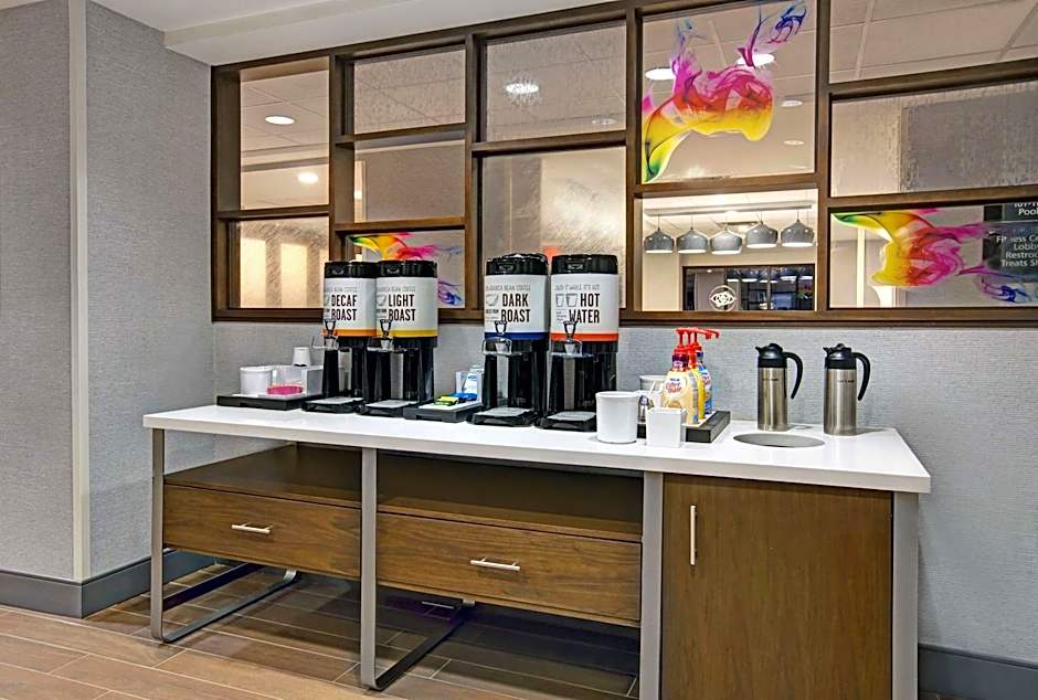 Hampton Inn By Hilton Westfield