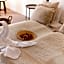 Deluxe Swan Stone Castle Apartment