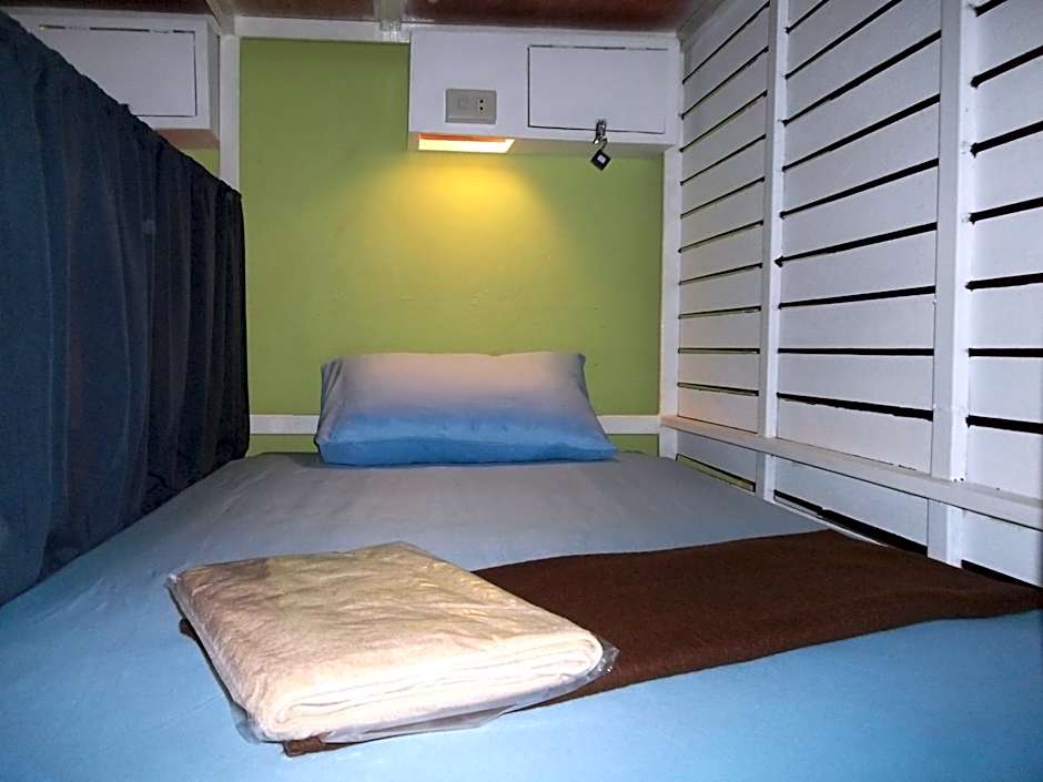 Sleep Tight Hostel at Koh Phangan