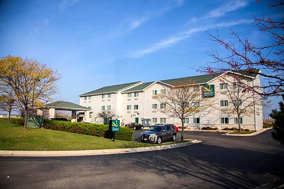 Quality Inn & Suites Loves Park near Rockford