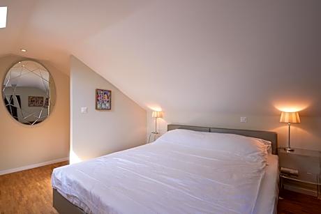 Maisonette Two-Bedroom Apartment with Kitchenette and Balcony