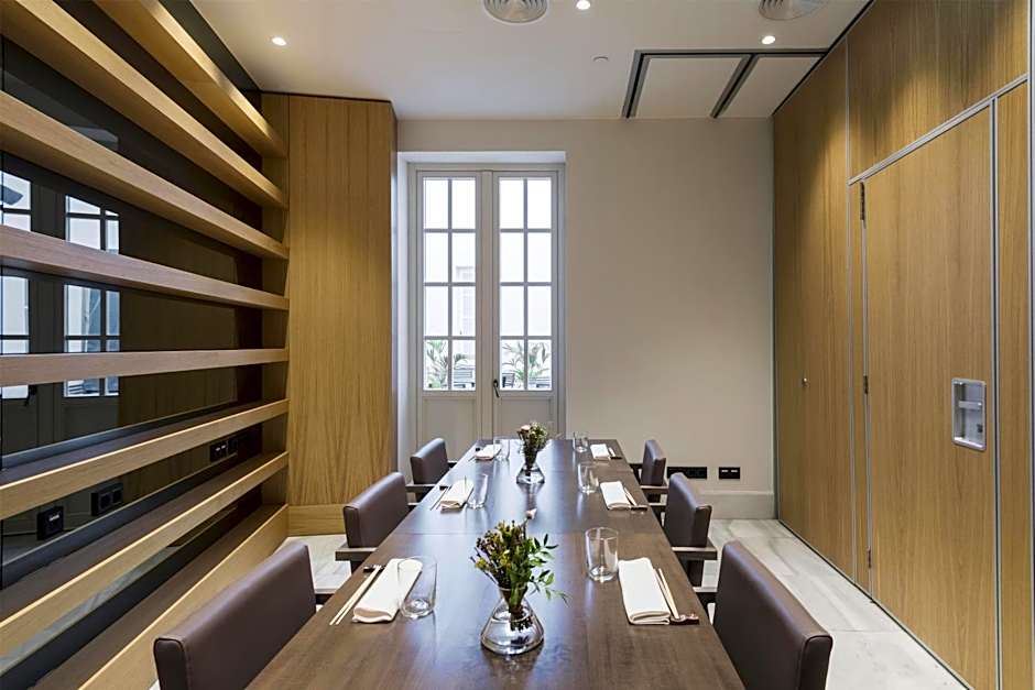 DoubleTree by Hilton Madrid - Prado