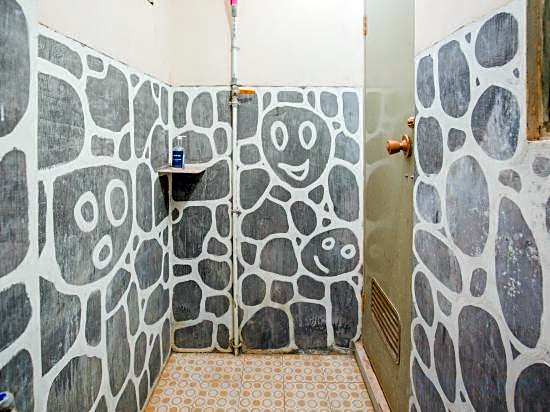 Hotel O Gandrung Payungan Family InnNearStasiun Banyuwangi Kota