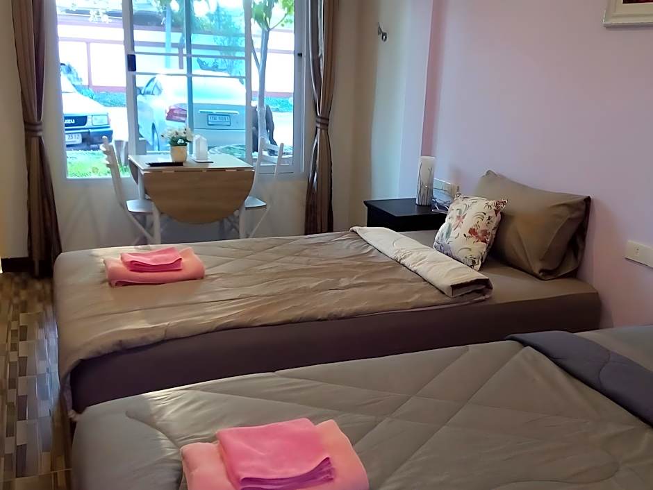 Photo 1 of 6 of Superior 2 Twin Beds