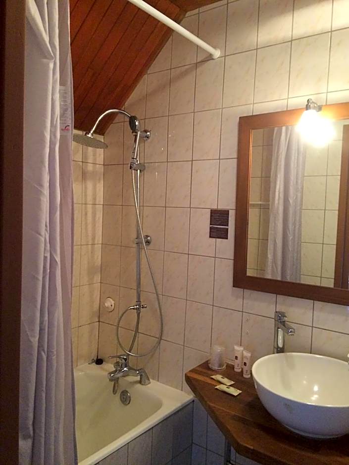 Auberge de la Petite Ferme, Super-Besse Est, The Originals Relais