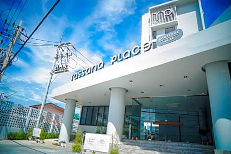 Tassanaplace Boutique Hotel (ฺBansuan)