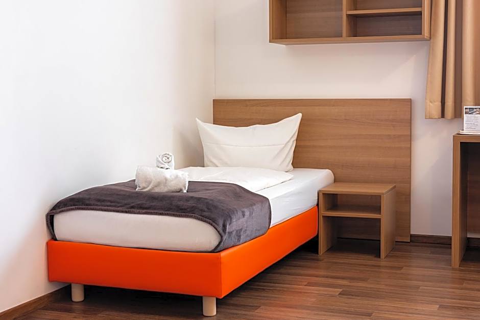 Orange Hotel und Apartments