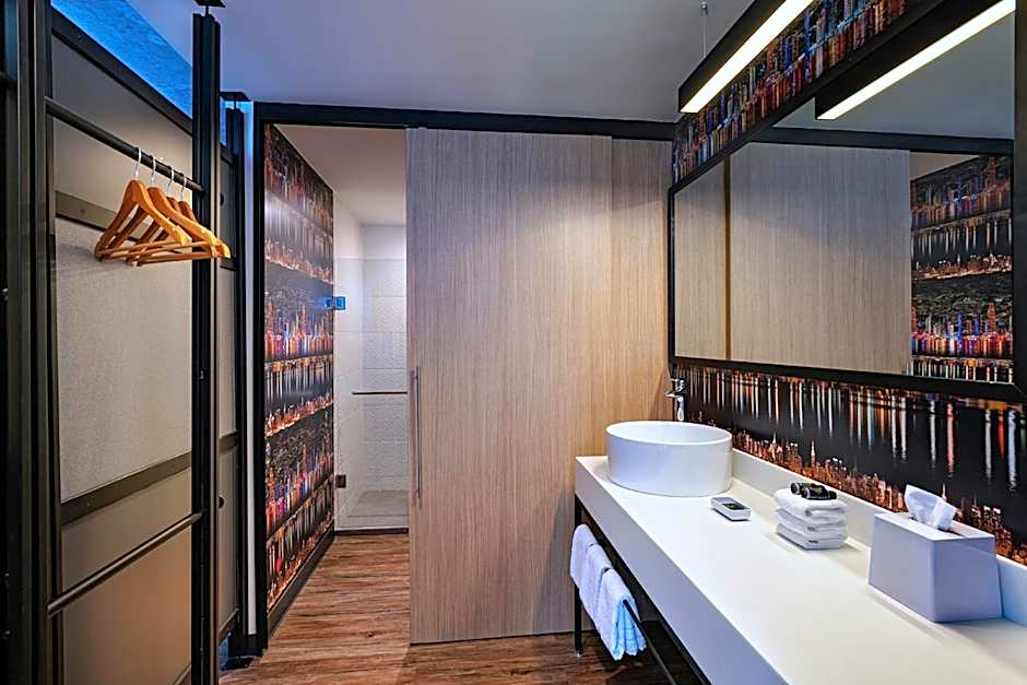 Aloft Guadalajara Sur