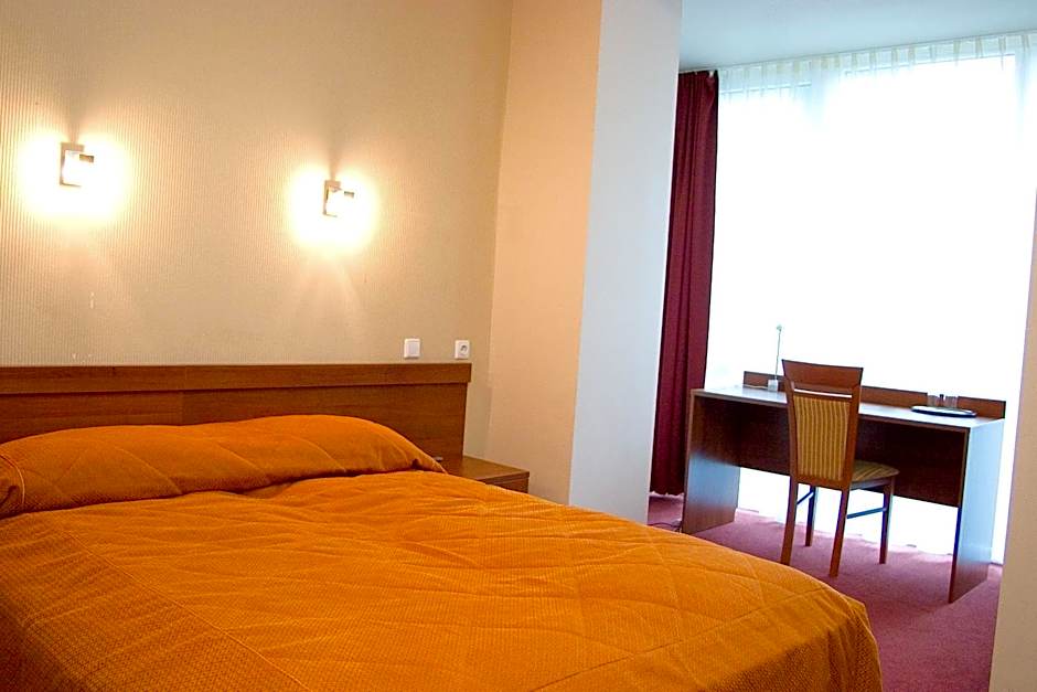 Photo 1 of 9 of Superior 1 Double Bed or 2 Beds