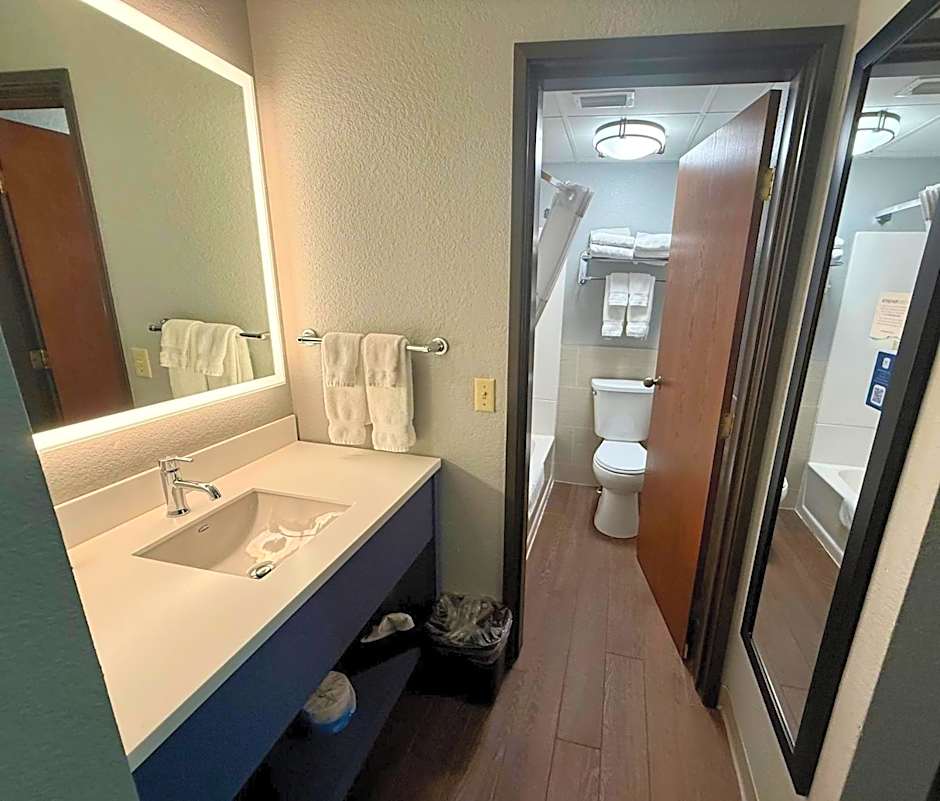 AmericInn by Wyndham Tofte Near Lake Superior
