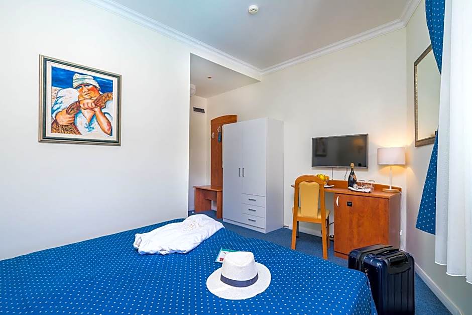 Boutique & Beach Hotel Villa Wolff