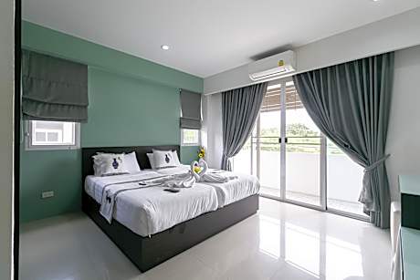 Ruan Plaisoi Apartment