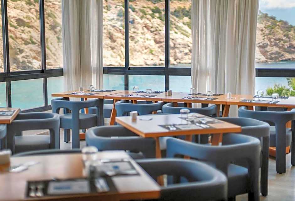 Palladium Hotel Cala Llonga - Adults Only