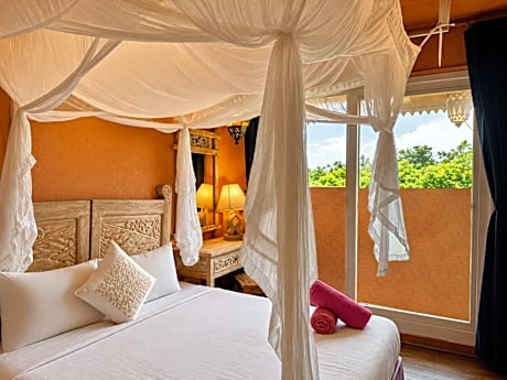 Deluxe Room with Sea View