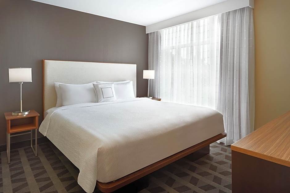 TownePlace Suites by Marriott Oshawa