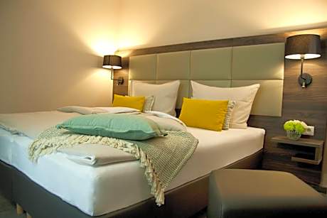 Hotel Am Moosrain Garni