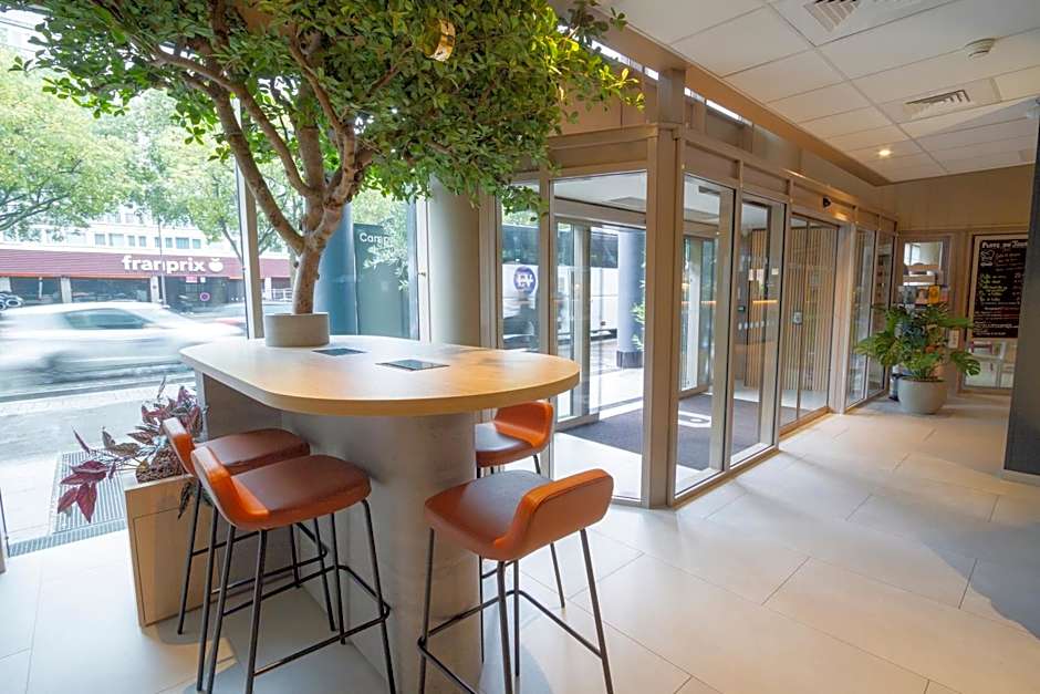 Campanile Paris 19 - La Villette