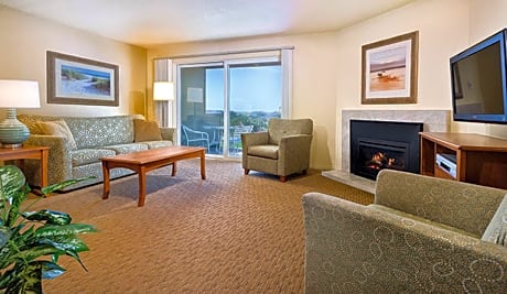 ROOM TWO BEDROOMS