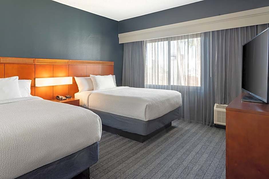 Courtyard by Marriott St. Petersburg Clearwater