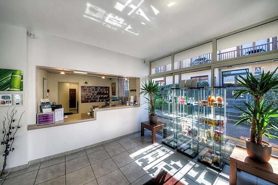 Comfort Aparthotel Lourdes L'Acacia