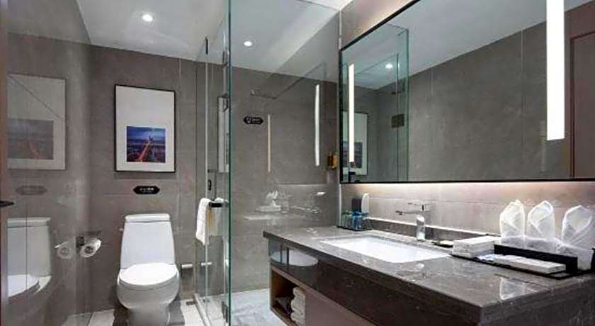 Borrman Hotel Golden Crown Liuzhou Wuxing Pedestrian Street