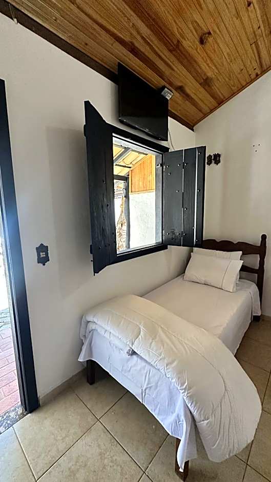 Pousada Entre Folhas