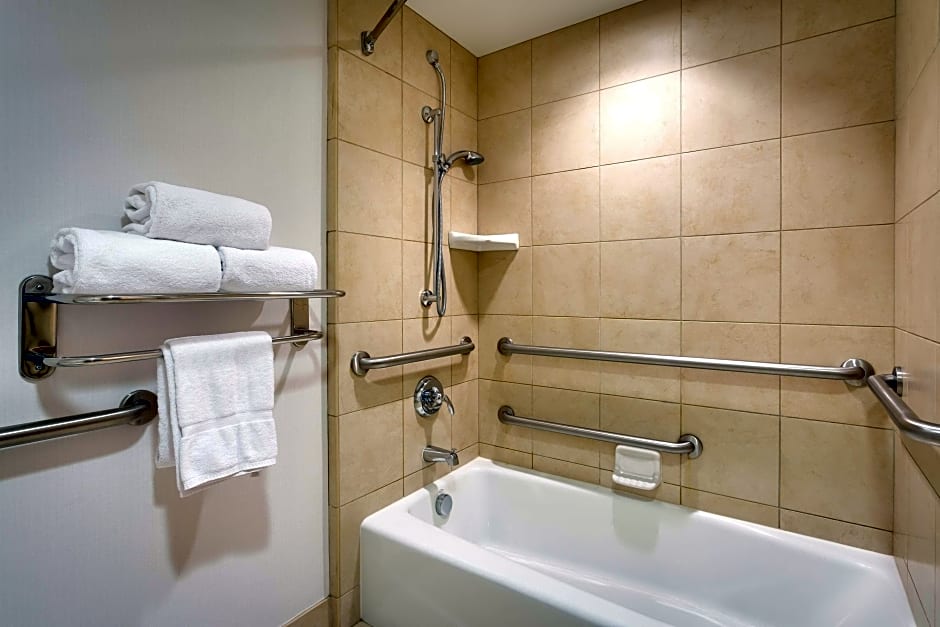 Photo 1 of 2 of 2 Queen Beds, Hearing/Mobility Accessible, Bathtub