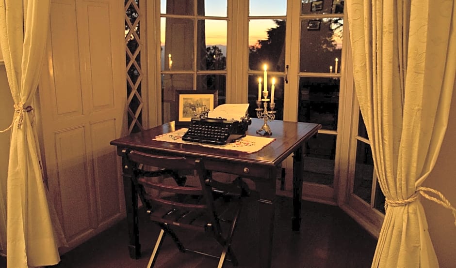 Tree of Life - Grand Oak Manor, Binsar Wildlife Sanctuary