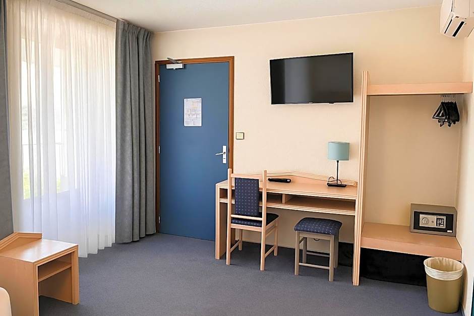 Hôtel de Genève , Faverges-Seythenex 74210, Haute Savoie