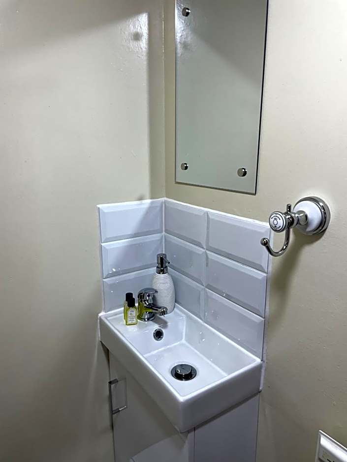 The White Lodge Hotel