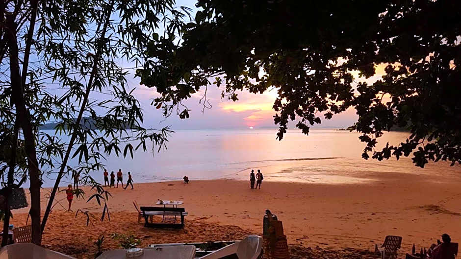 Baan Suan Kayoo 2 Buffalo Bay Aow Khao Kwai