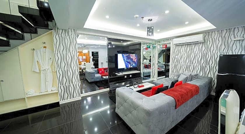 Luks Lofts Hotel & Residences