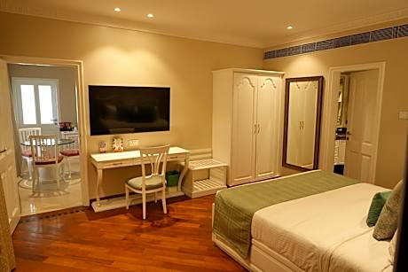 Luxury Suite with Complimentary shuttle transfers to and from Sai Baba Temple (round trip). Advance reservation required.