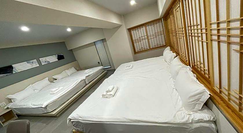 Colon Hotel